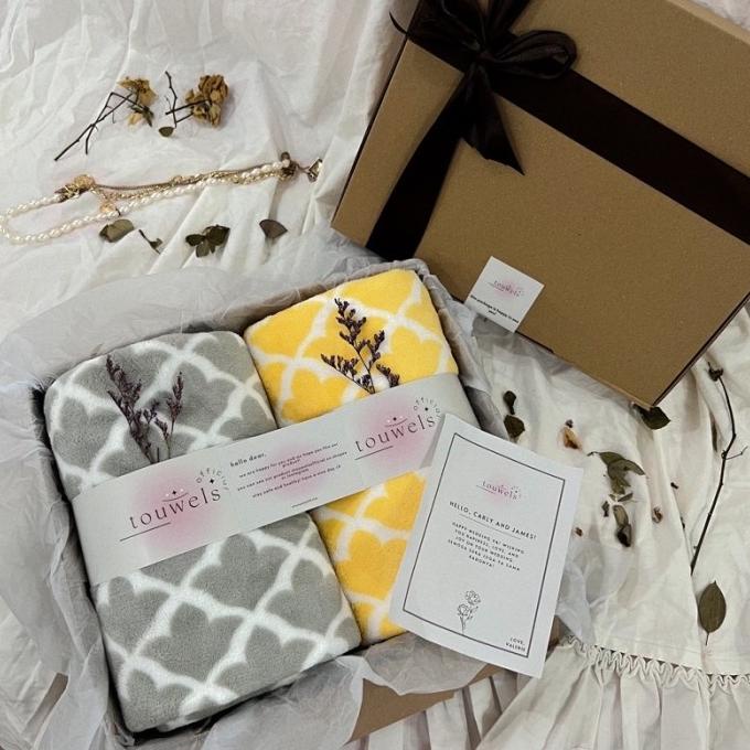 Hampers Kado Pernikahan Wedding Pernikahan Anniversary Handuk Couple