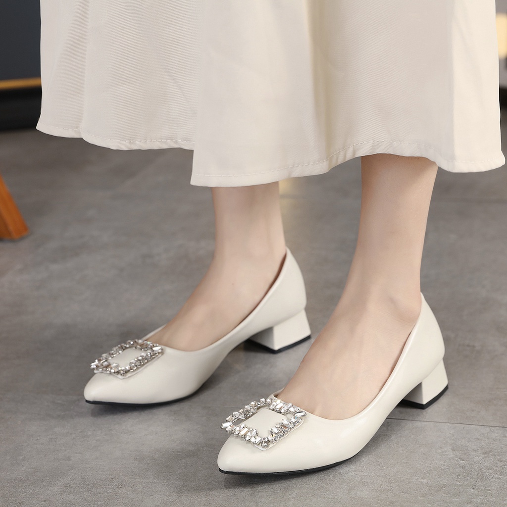 GSW High heels wanita Sepatu kerja wanita hak chunky import ( 3122 ) high heels wanita import sepatu hak wanita sepatu kantor wanita sepatu hak tinggi wanita import Heels kantor wanita sepatu heels wanita kerja Sepatu hak tinggi chunky wanita