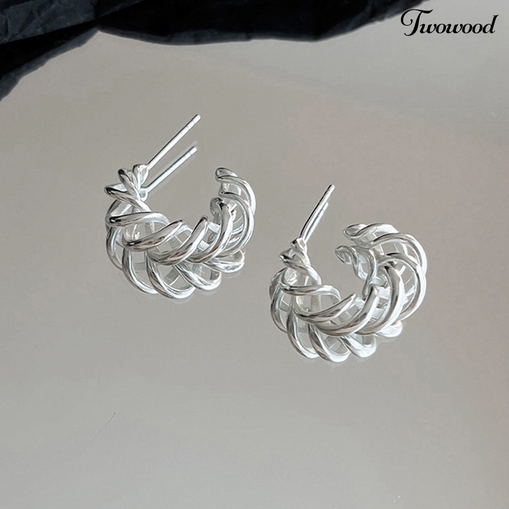 1pc Anting Hoop Bentuk C Model Hollow Twisted Warna Solid Anti Karat Untuk Dekorasi