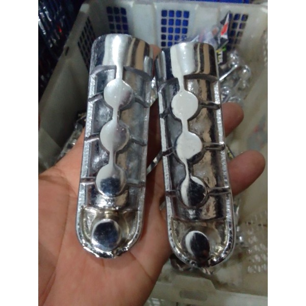 POSTEP DEPAN  GRIGIK UNIVERSAL POSTEP DEPAN