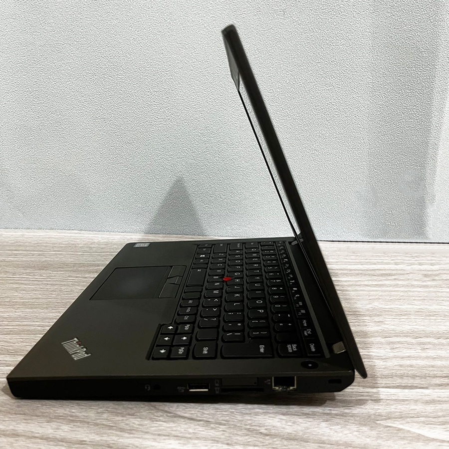 Lenovo thinkpad laptop x270 Core i3/i5/i7 ram 8gb ssd 256gb peningkatan mulus second berkualitas/Laptop bergaransi selama 1 bulan IPS， US keyboard，backlight