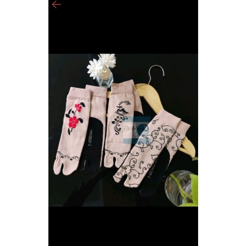 kaos kaki jempol pendek motif hena wanita muslimah dewasa