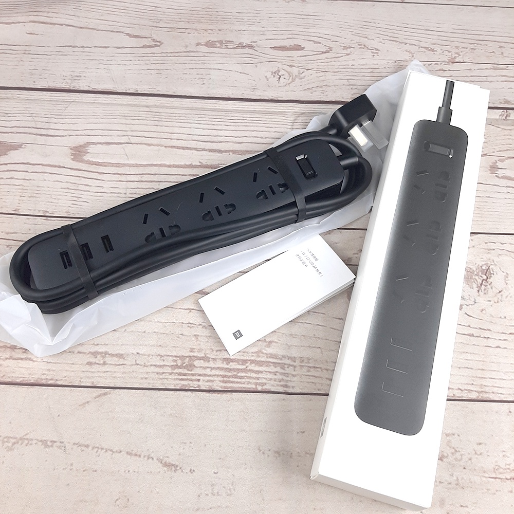 Xiaomi Mi Smart Power Strip 3 Plug dengan 3 USB Port 2A - XMCXB01QM (ORIGINAL)