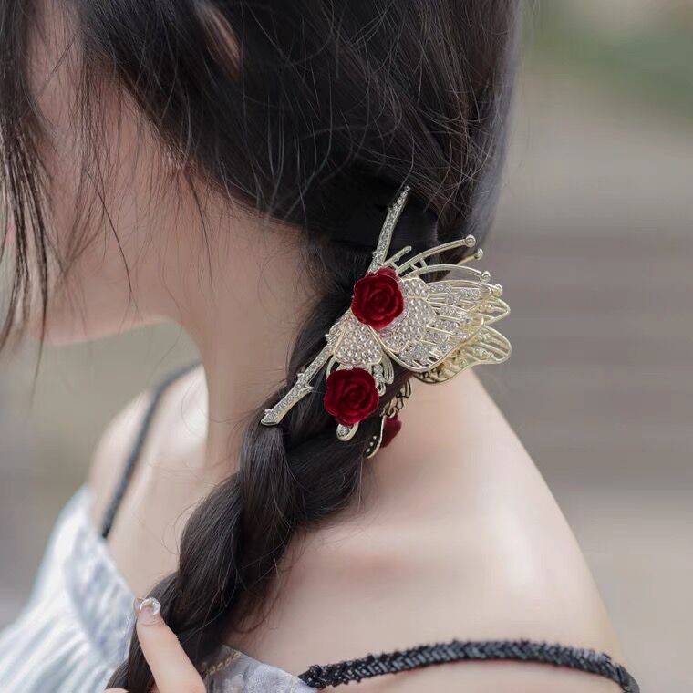 Jepit Rambut Bentuk Bunga Mawar Aksen Mutiara Dan Berlian Imitasi Bahan Alloy Gaya Korea Untuk Wanita