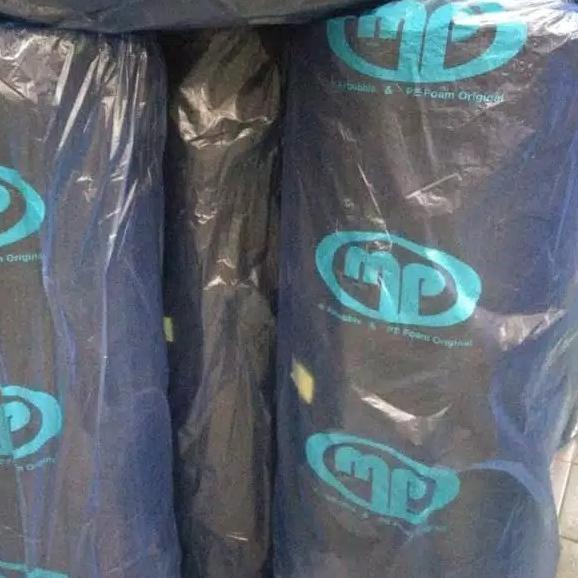 

Bubble Wrap Hitam Mulia Pack Uk 1,25m X 50m / 1 Roll / Gulungan - Hitam Polos