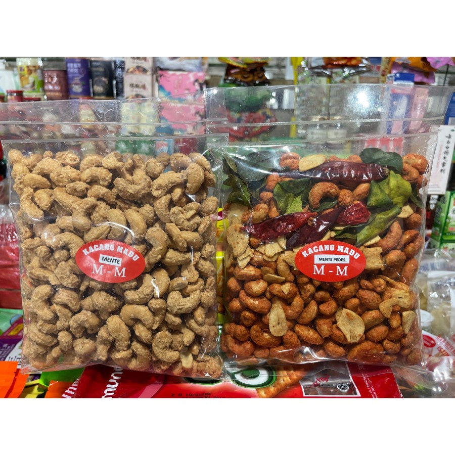 

500GR 2VARIANT KACANG MENTE MADU DAN MENTE PEDAS JAMIN ENAK WANGI DAN RAPUH HOMEMADE KACANG MM MEDAN
