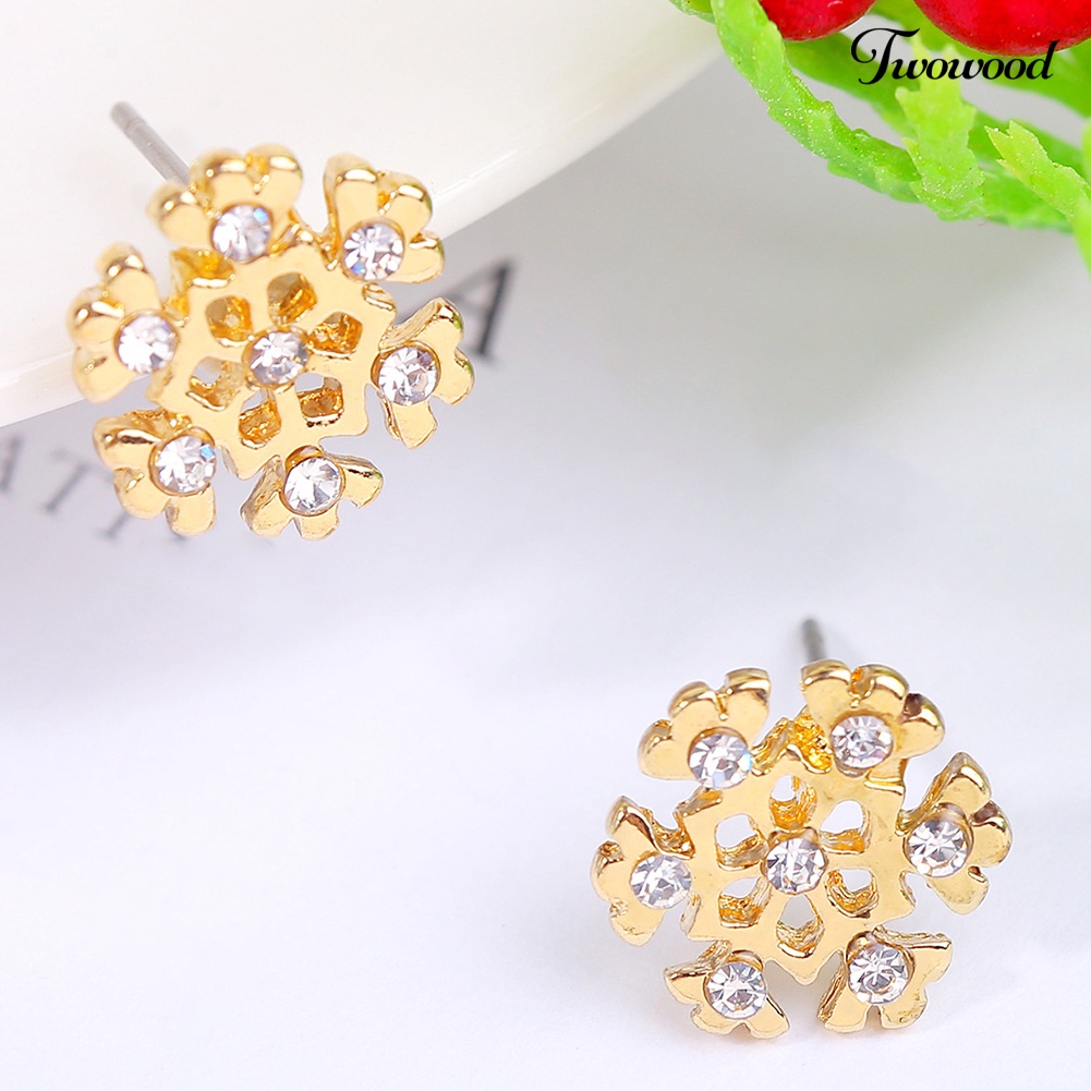 Anting Stud Desain Snowflake Santa Claus Aksen Berlian Imitasi Untuk Wanita