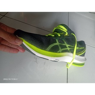 sepatu branded