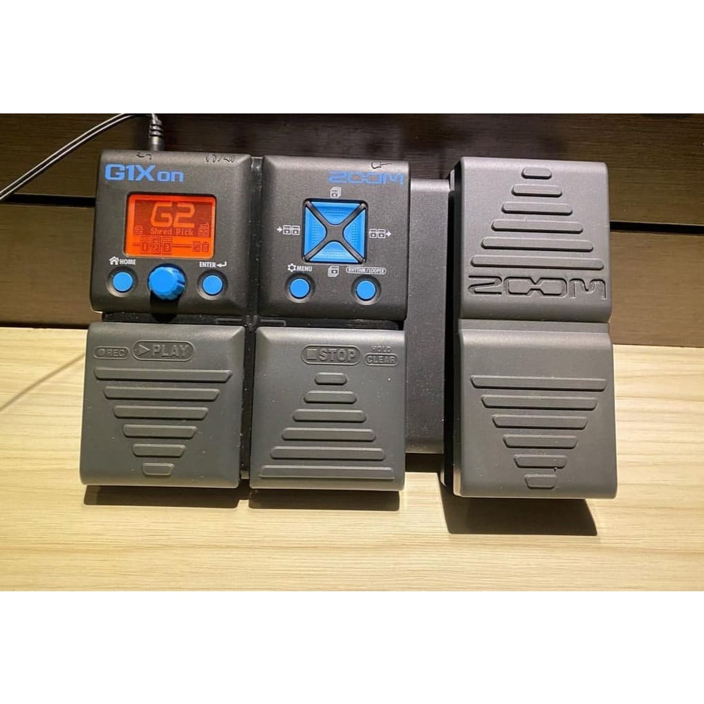 EFEK GITAR ZOOM G1Xon