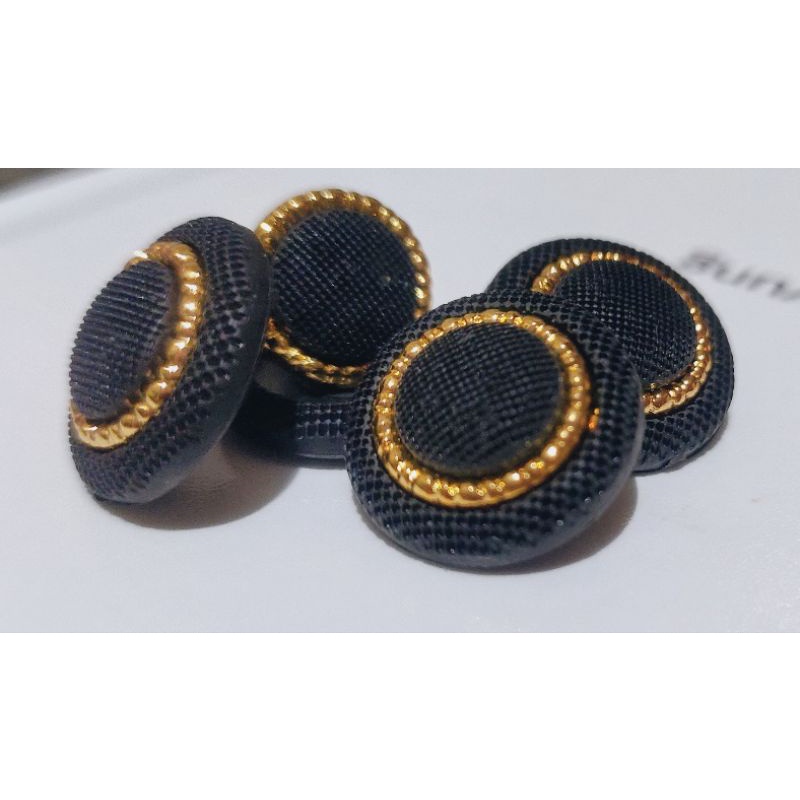 (12 Biji) Kancing Jamur Hitam Ukuran 18 mm