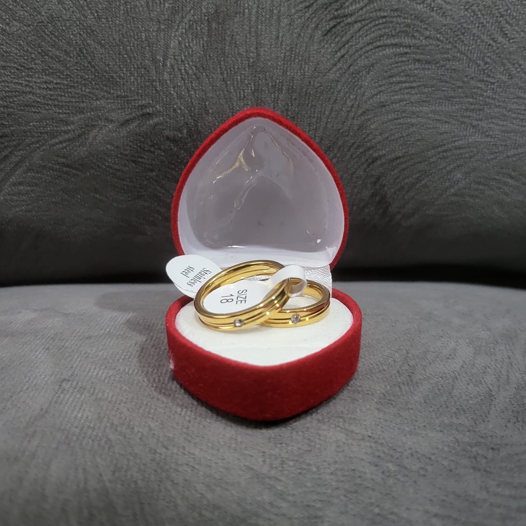 Cincin Kawin  Mata belah Udah Dapat 2 Pcs + Box Cincin love mewah dan berkelas Berlapis Stainless Steel