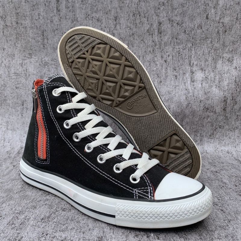 Converse High Side Zipper BW