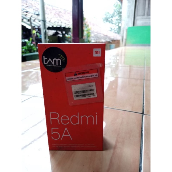 Xiaomi Redmi 5a. Hp jadul masih mulus. bekas