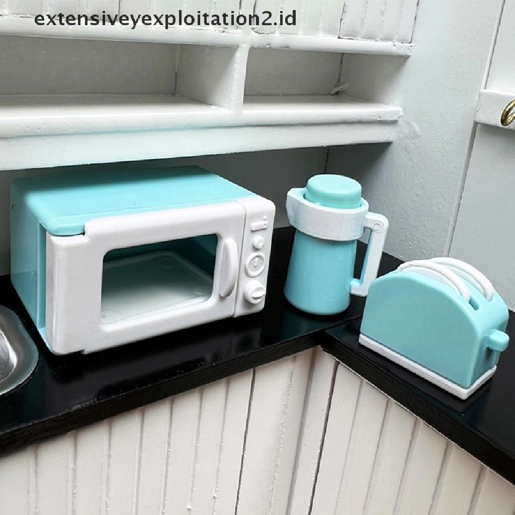 1 Set Mainan Miniatur Microwave + Teko Pembuat Roti Skala 1: 12 Untuk Dekorasi Rumah Boneka
