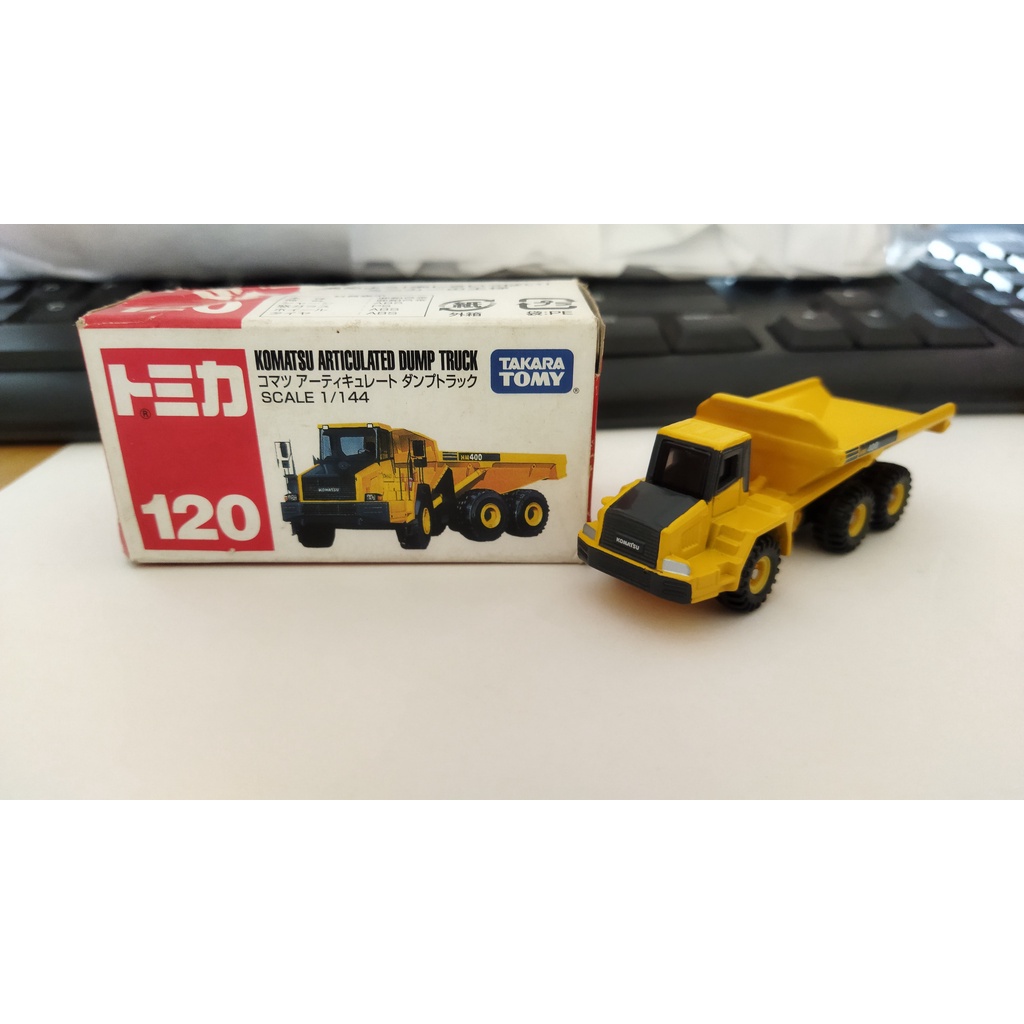 Tomica Komatsu Articulated Dump Truck scale 1/144
