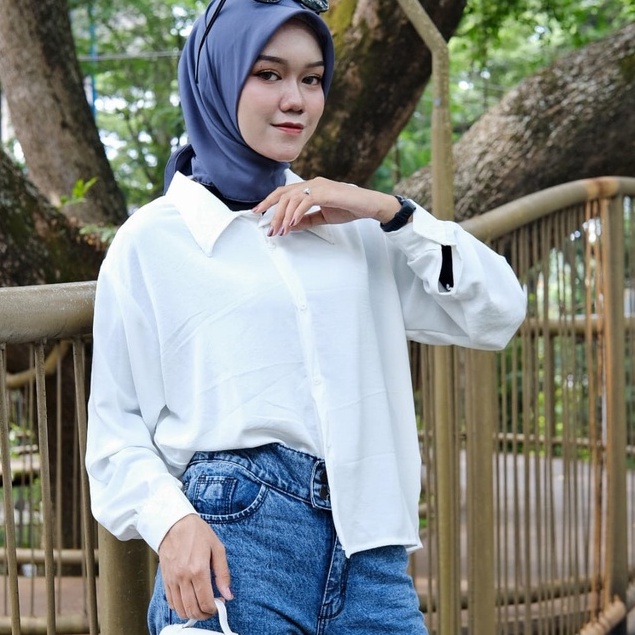 VIONA Shirt Crinkle Oversize - Kemeja Crinkle model Oversize KEMEJA WANITA POLOS LENGAN PANJANG CASUAL  Kemeja Crinkle Wanita Polos KEMEJA JUMBO WANITA /KEMEJA POLOS WANITA/KEMEJA JUMBO OVERSIZE POLOS /  ATASAN WANITA PREMIUM/ KEMEJA POLOS WANITA KEKINIAN