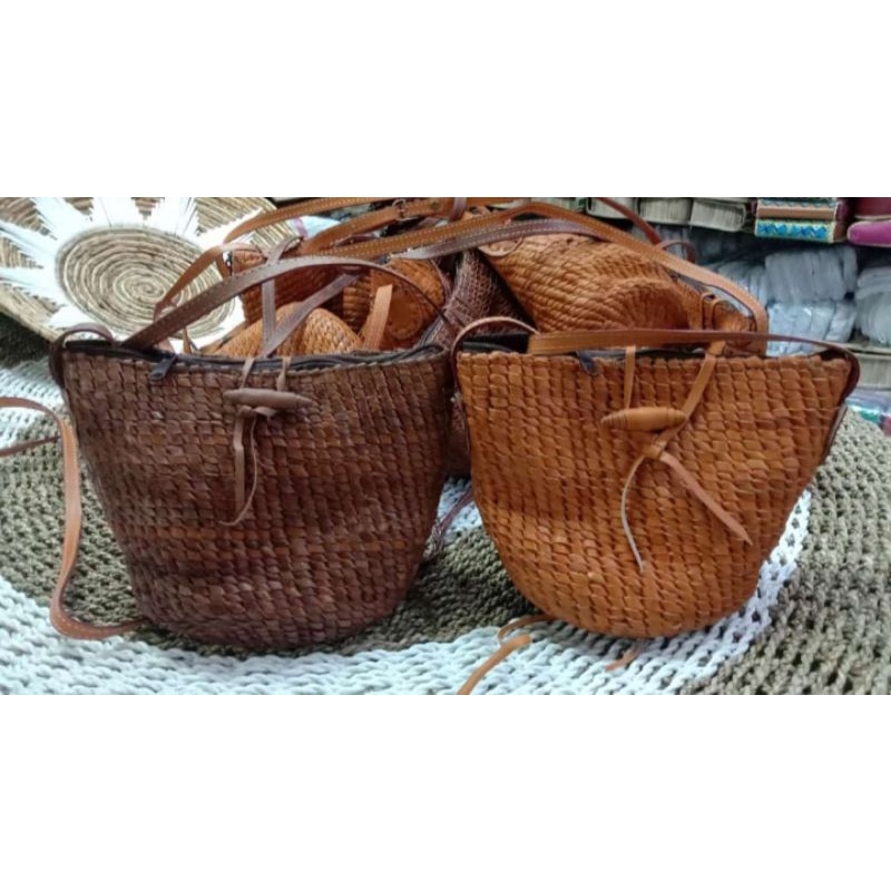 TAS ANYAMAN STUPA KULIT /KULIT SAPI