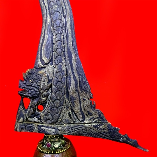 Keris Naga Primitif Semedi