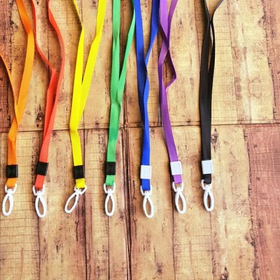 Tali ID Card Cantol Bahan Plastik - Tali Gantung ID Card + Cantolan - Merah