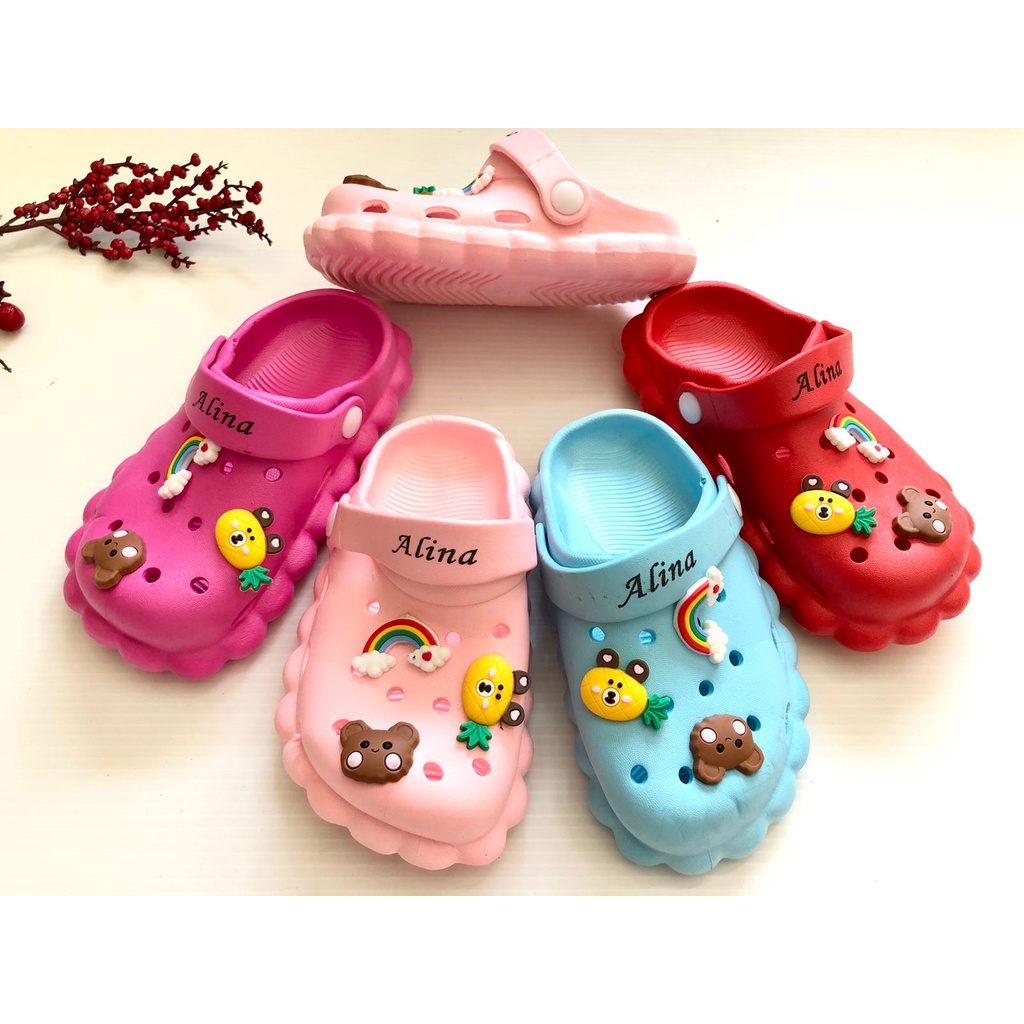 Sandal Sendal Anak Perempuan Usia 2 3 4 Tahun Jibbitz Pelangi Nanas Bahan Karet Import Alina 228-A1