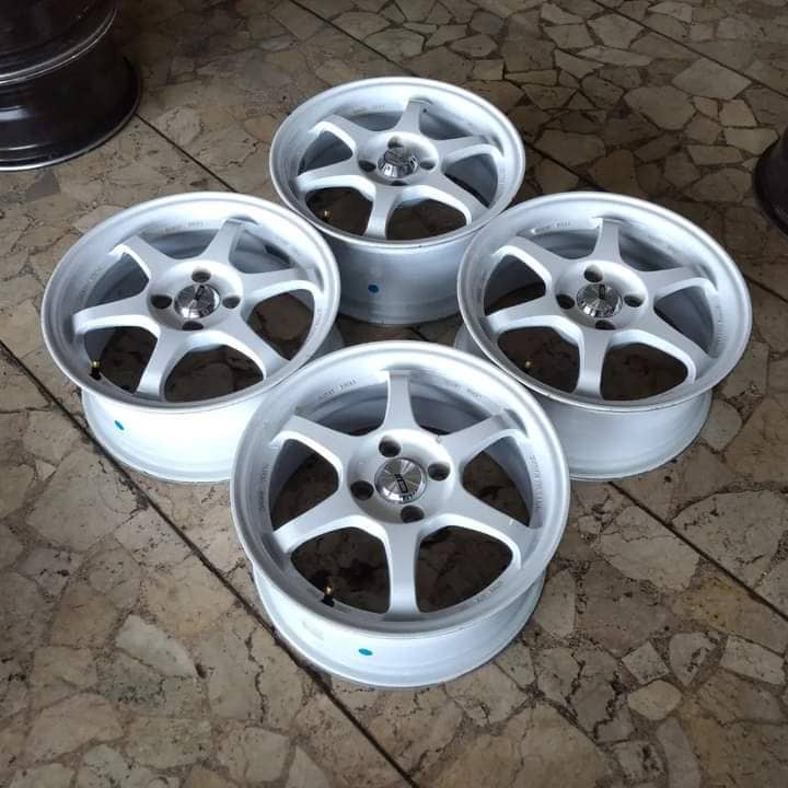 VELG BEKAS SSR  R15X6,5 PCD 4x100 ET 42