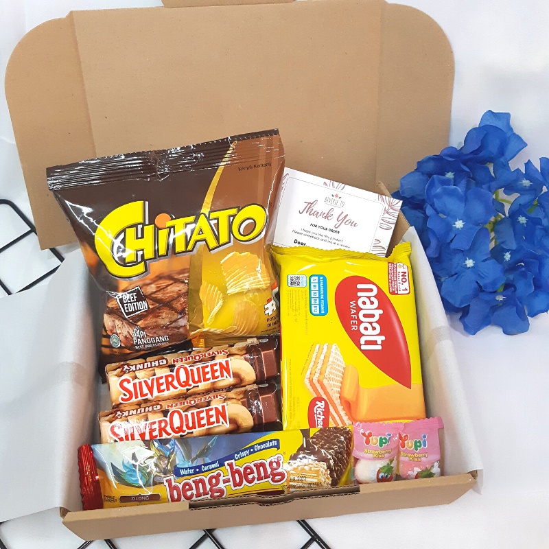 

HAMPERS SNACK BOX HADIAH WISUDA ULANG TAHUN IDUL FITRI RAMADHAN LEBARAN HEMAT MURAH