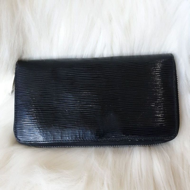 LOUIS VUITTON DOMPET PRELOVED