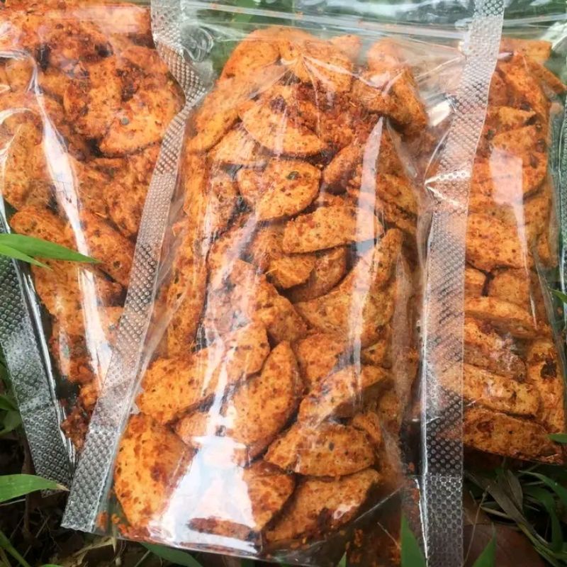 

basreng,bakso goreng viral,cemilan renyah,pedas dengan aroma daun jeruk isi100gram