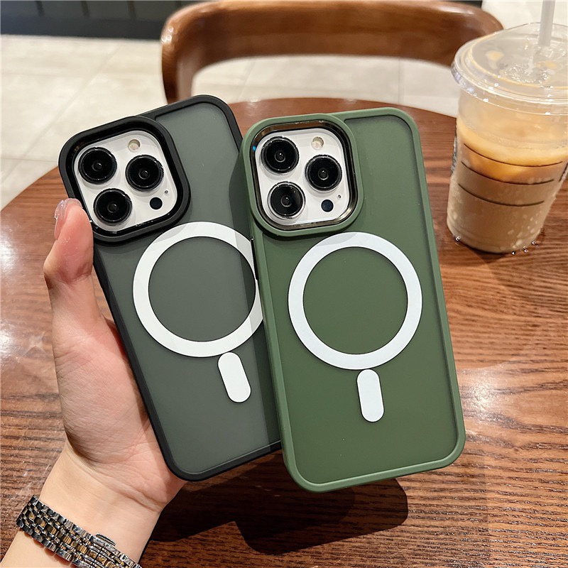 Hard case Pelindung Lensa Kamera Dengan Cincin Magnetik Bahan Logam Untuk iphone 14 pro max plus 13 12 11 pro max