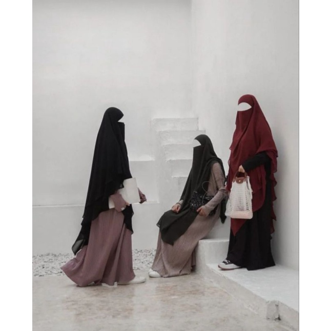 classy series by sofni