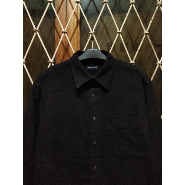 kemeja kasual soft flannel polos uniqlo second original XL