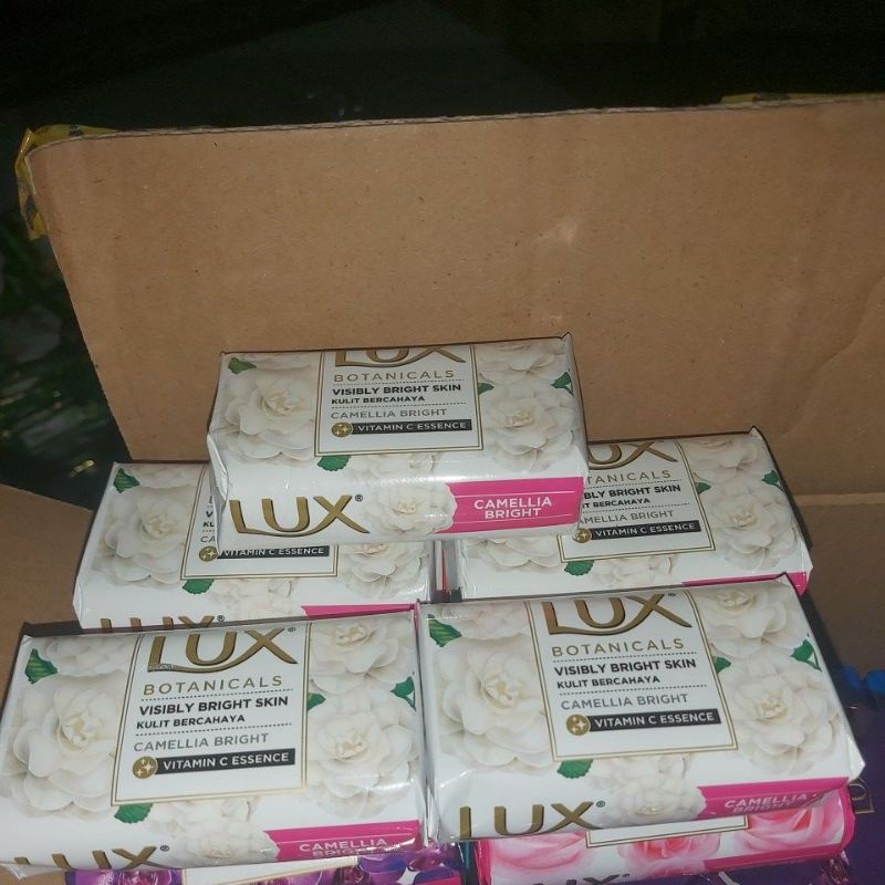 Lux Sabun Mandi Batang 75gram