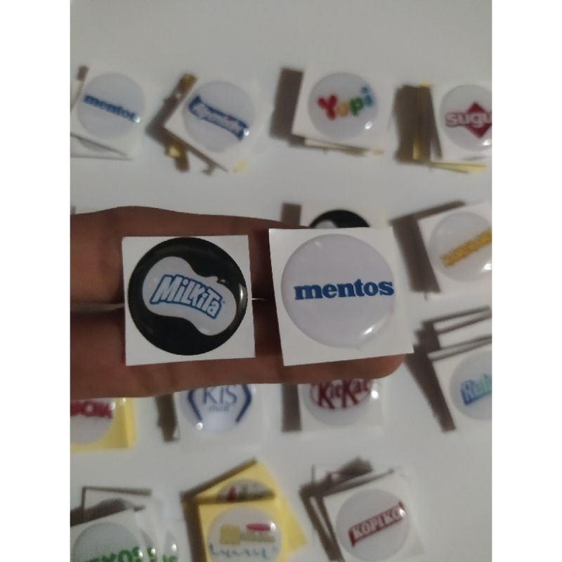 Stiker Emblem HP Bulat Lucu Permen/Stiker HP Lucu