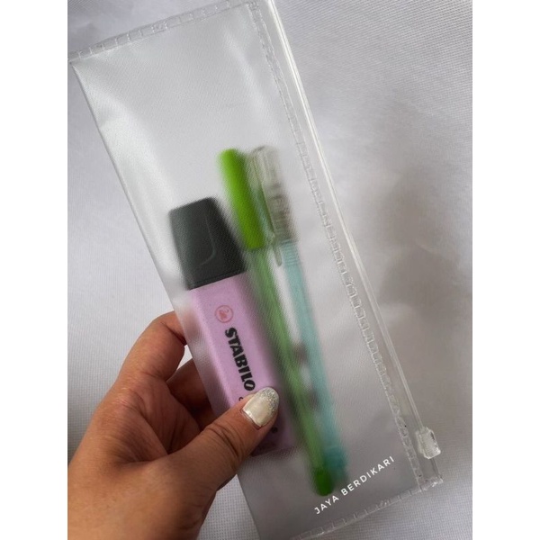 

TEMPAT PENSIL/TEMPAT PENSIL MURAH/TEMPAT PENSIL PRAKTIS/TEMPAT PENSIL SEKOLAH/TEMPAT PENSIL TRANSPARANT/KOTAK PENSIL