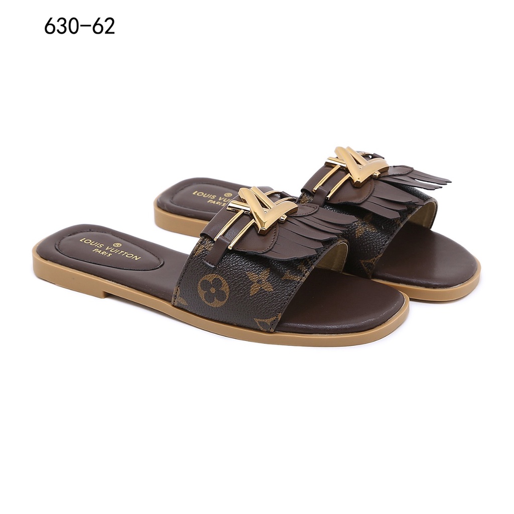 sandal Indiana Flat Mules in Monogram 630-62