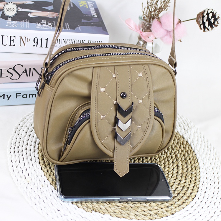 Luna Aura Tas Selempang Wanita Oval Cevron 3 Ruang Slingbag Wanita Terbaru Tas Wanita Kekinian Tas ootd