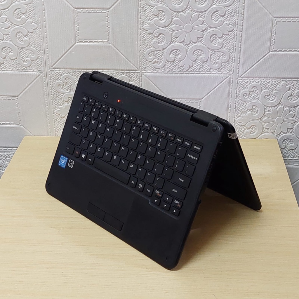 Lenovo Yoga N23 Intel Celeron N3160 Ram 4 GB |SSD 64GB 11&quot;touchscreen Second Bergaransi