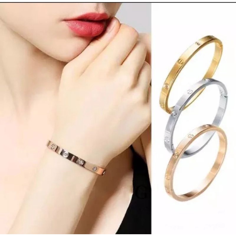 Gelang chanel titanium awet dan tidak luntur