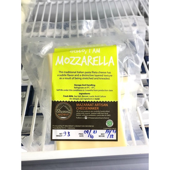 T0P MAZARAAT MOZARELLA GRASS FED CHEESE (KEJU MOZARELLA) 200 GR NICE