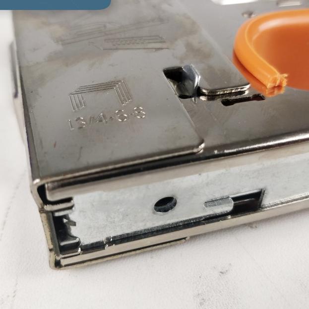 

Staple Staples Gun / Steples Tembak