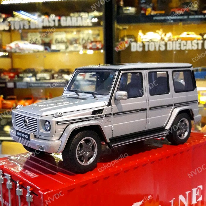 1/18 Mercedes Benz G55 AMG Silver Autoart Millenium Openable Diecast NUSEL