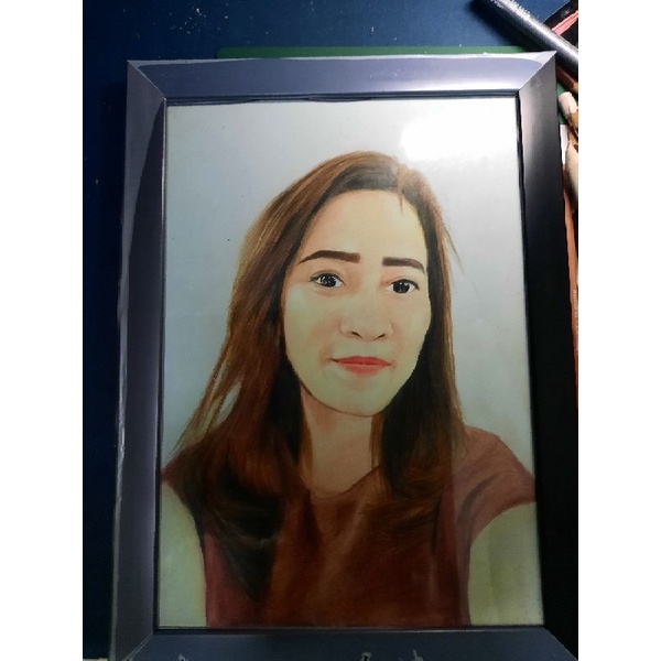 Kado Pigura Gambar Lukisan Wajah Pensil Warna A4