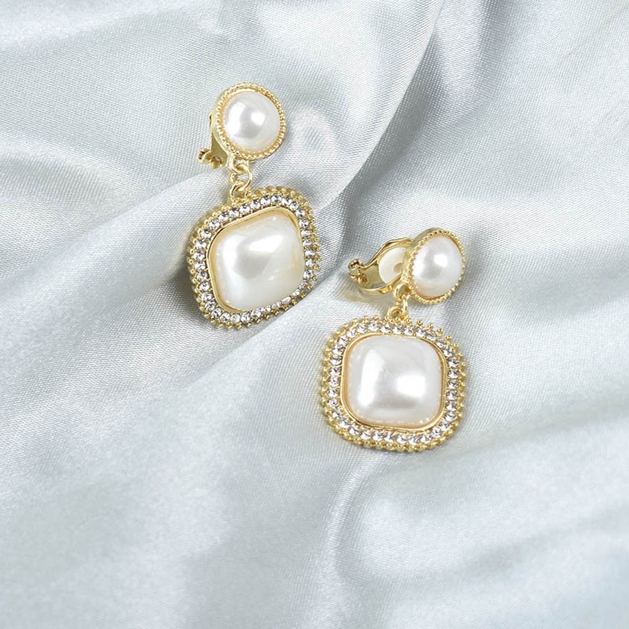 Anting Klip On Tanpa Tindik Desain Geometri Bulat Besar Hias Mutiara Imitasi Untuk Wanita