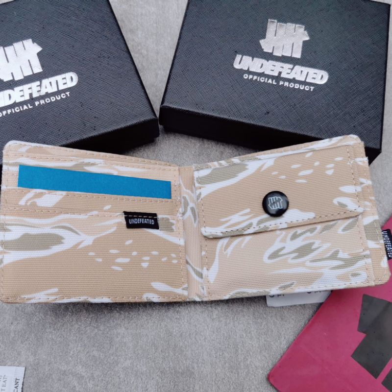 Wallet / Dompet Pria Undefeated Short Multipel Card Slot