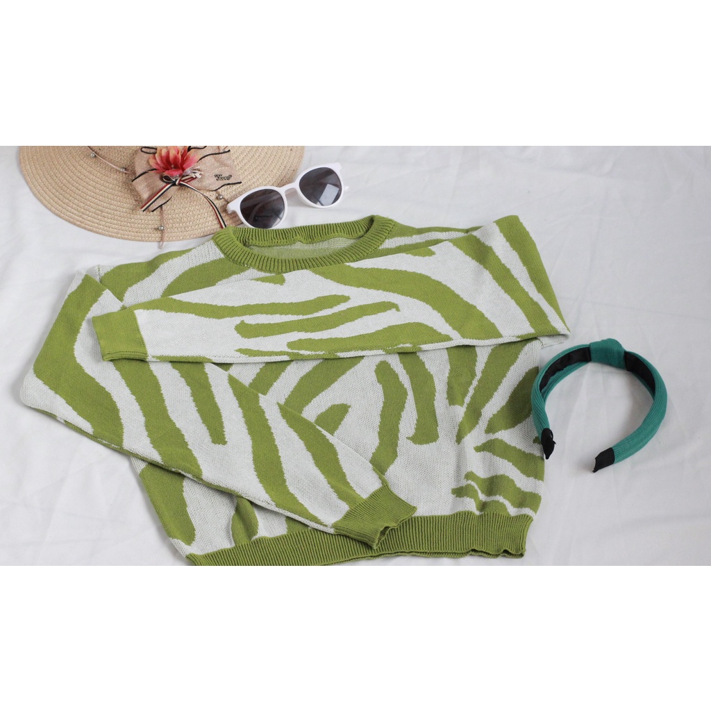 Sweater Rajut Crop Motif Zebra Kualitas Premium