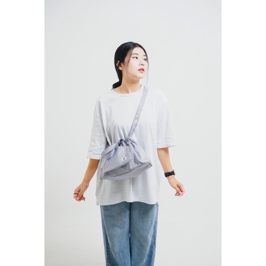 Dumpling Bag Tas Selempang Handle Bag Tas Wanita Tas serut Terbaru Size M Minor Mate Abu abu