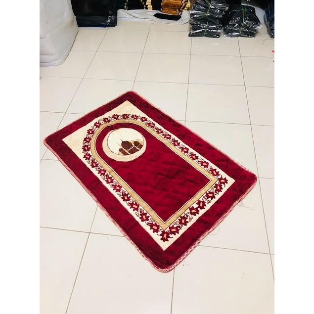 sajadah turki / sajadah tipis / sajadah murmer - Merah