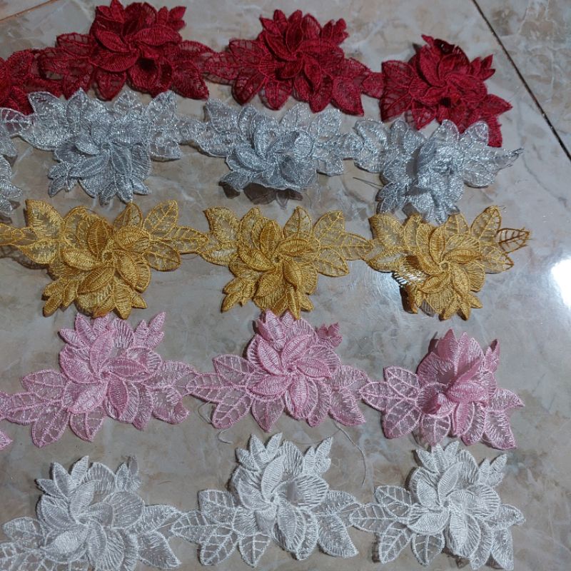 renda bordir 3D aplikasi bunga