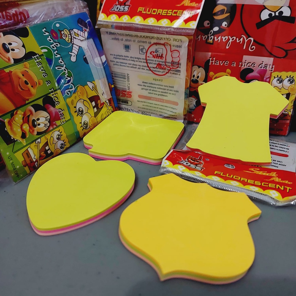 

60pcs Sticky Notes Sticky Memo Beraneka Bentuk size 7.6x7.6cm
