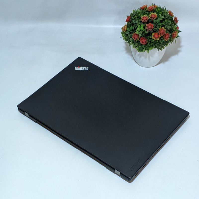 laptop ultrabook bisnis Lenovo thinkpad T470 - core i5 gen7 - ram 32gb - ssd 256gb - windows ori